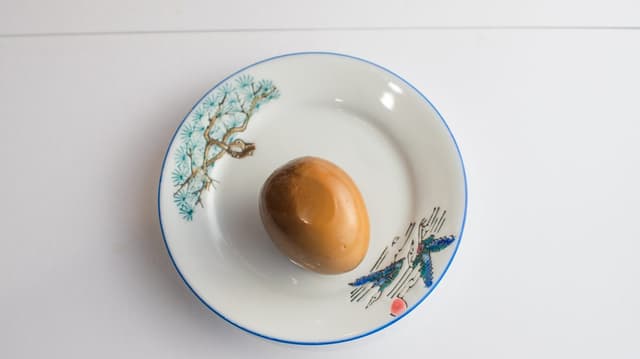 卤蛋 Marinated Egg