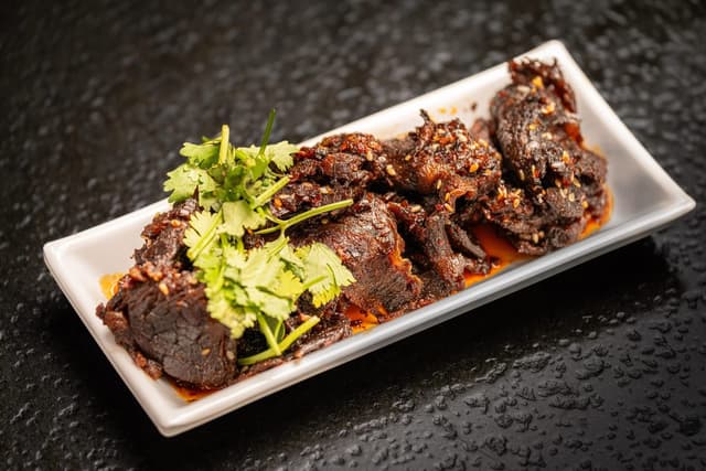 麻辣牛肉 (中辣) Spicy Beef (Medium Spicy)